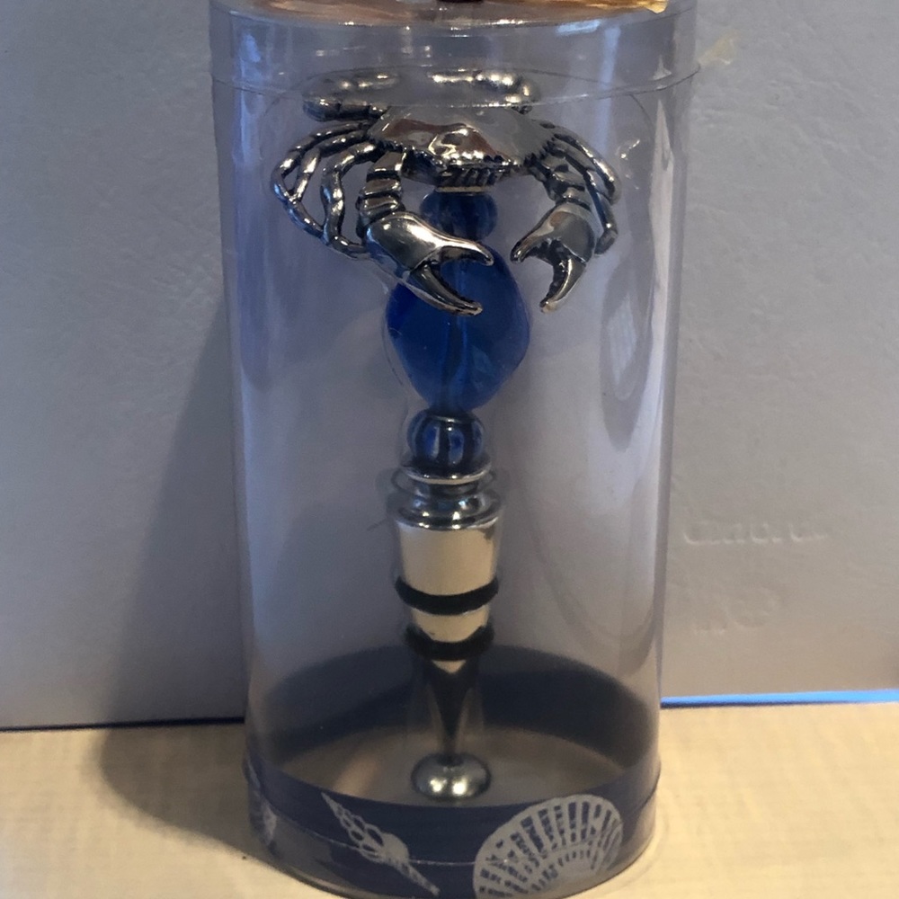 Mud Pie bottle stopper crab motif